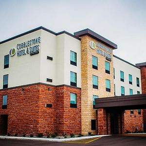 Cobblestone Hotel & Suites International Falls